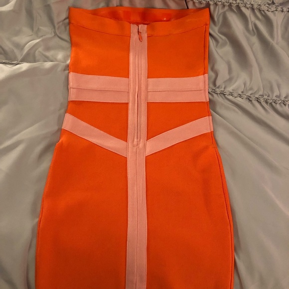 Bebe Strapless Bandeau Dress - Picture 4 of 9